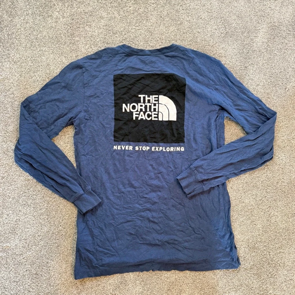The North Face Mens Navy Blue Box Logo Graphic Long Sleeve Tee Shirt Medium